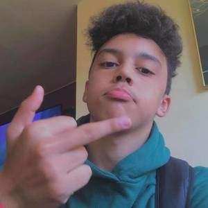 Meet your Posher, Emilio